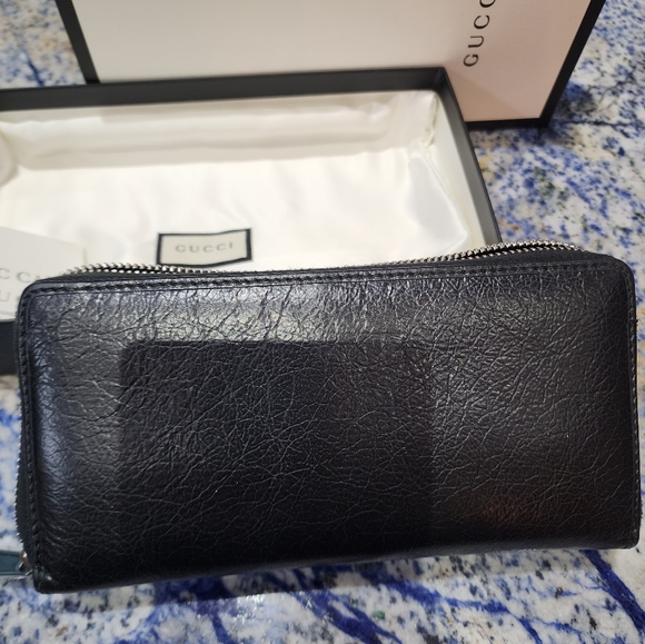 Gucci Morpheus Zip Around Wallet - Picture 2 of 8